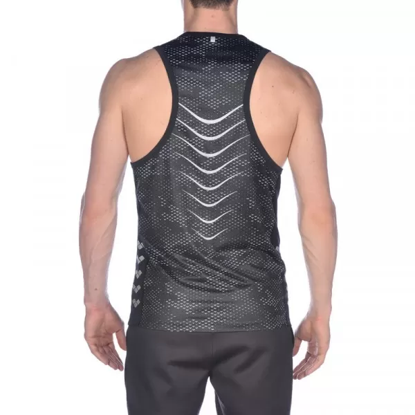 M RUN SLEEVELESS TEE 