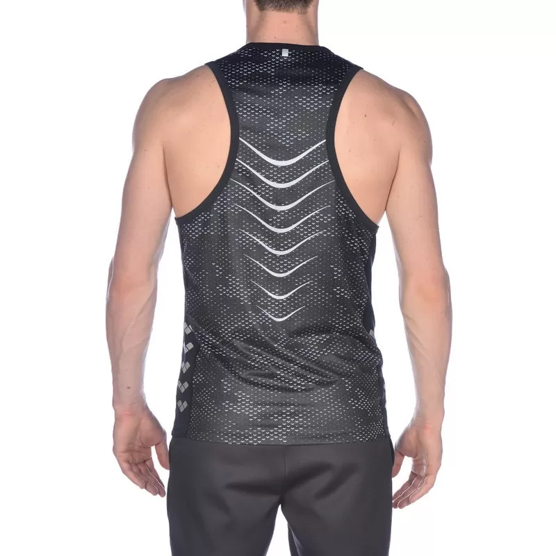 M RUN SLEEVELESS TEE 